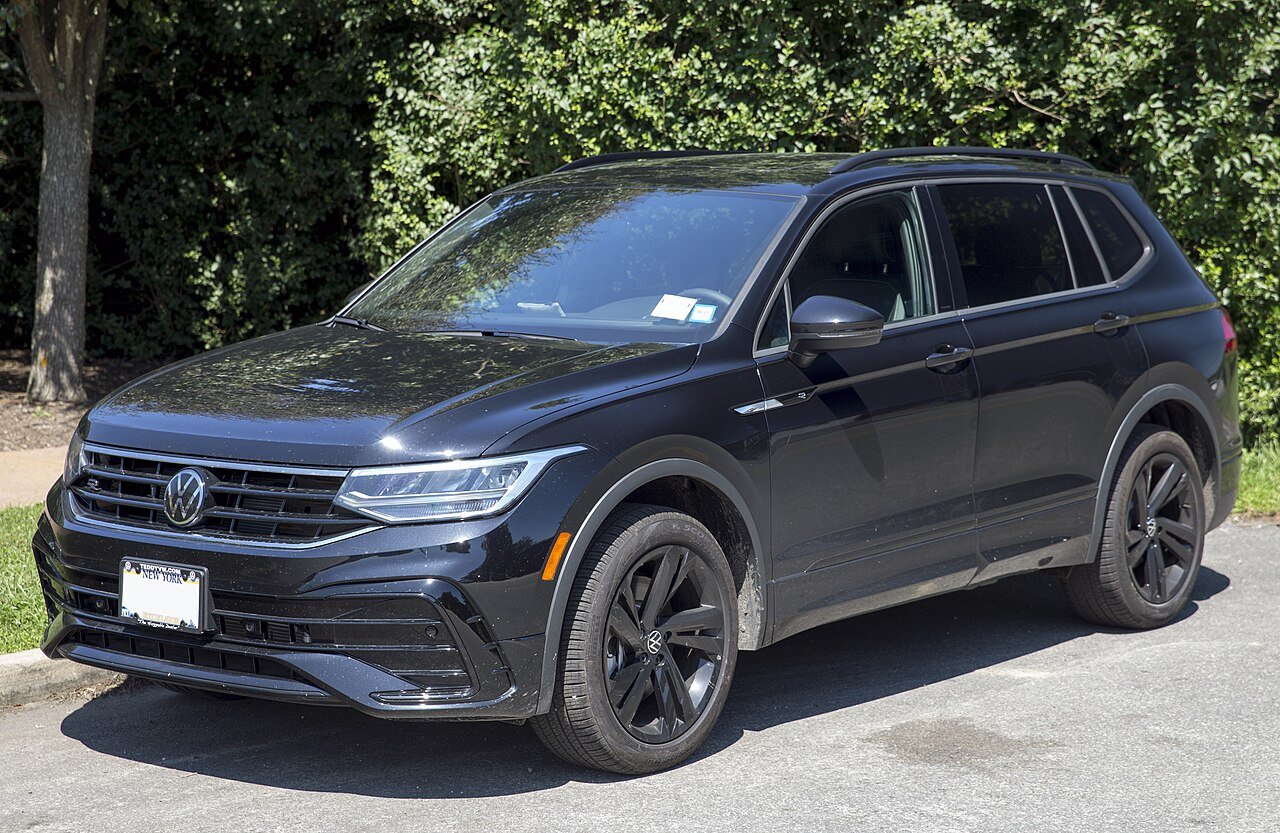 2024 Volkswagen Tiguan SEL R-Line