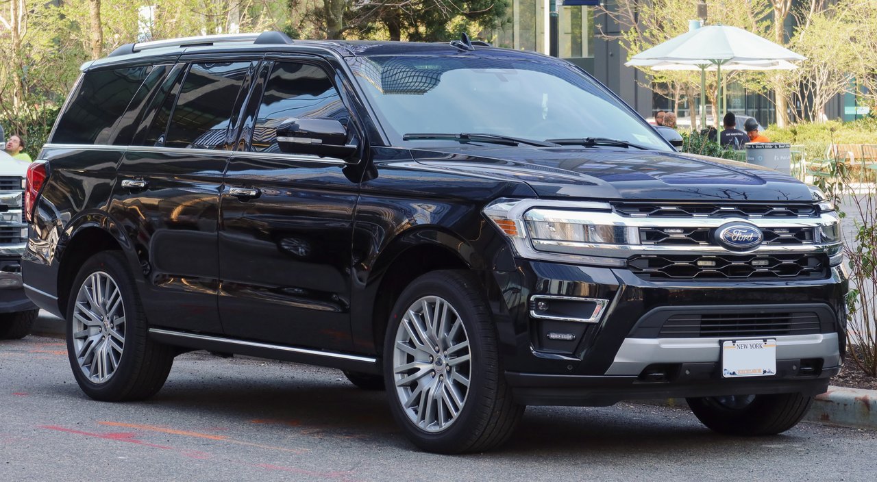 2025 Ford Expedition Active